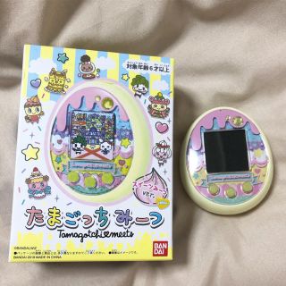 バンダイ(BANDAI)のたまごっちみーつ(携帯用ゲーム機本体)