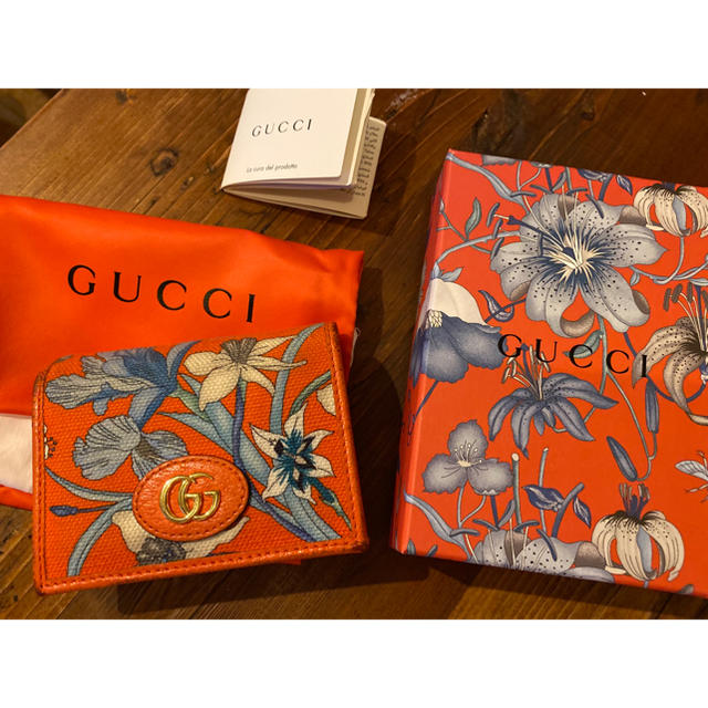 Gucci(グッチ)のGUCCI フローラ　日本限定カラー レディースのファッション小物(財布)の商品写真