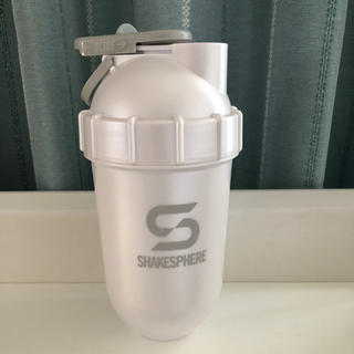 アムウェイ(Amway)のShakespeare プロテインシェーカーボトル　ホワイト(容器)
