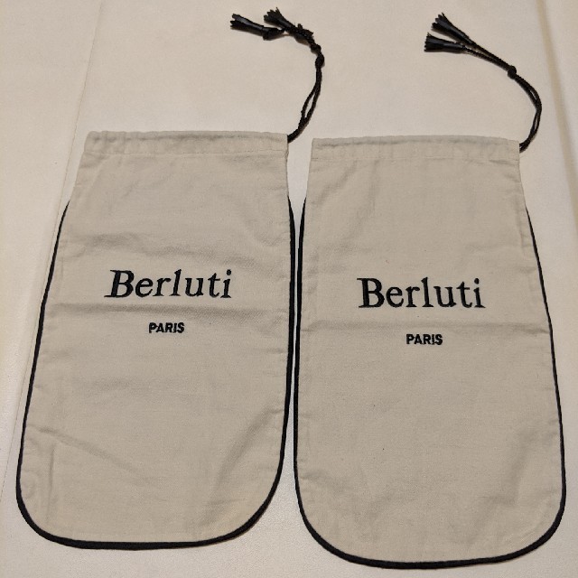 Berluti(ベルルッティ)の最終値下げ【美品３点セット】Berluti（ベルルッティ）シューズ保管袋３セット メンズの靴/シューズ(その他)の商品写真