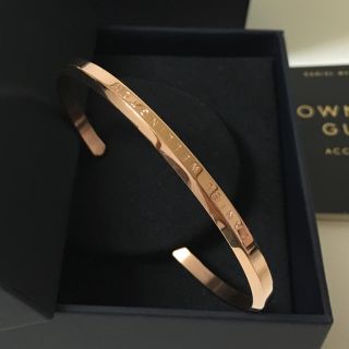 ダニエルウェリントン(Daniel Wellington)のダニエルウェリントン　バングル　ローズゴールド　L(バングル/リストバンド)