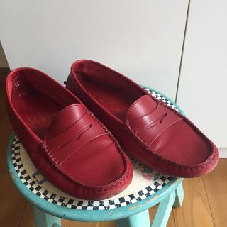 トッズ(TOD'S)のtod's  ローファー　専用です。(ローファー/革靴)