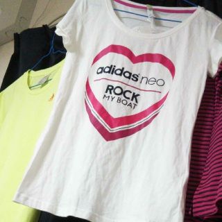 アディダス(adidas)のadidasTシャツ(Tシャツ(半袖/袖なし))