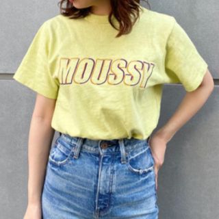 マウジー(moussy)のセール　♡ マウジー moussy Tシャツ ロゴ(Tシャツ(半袖/袖なし))