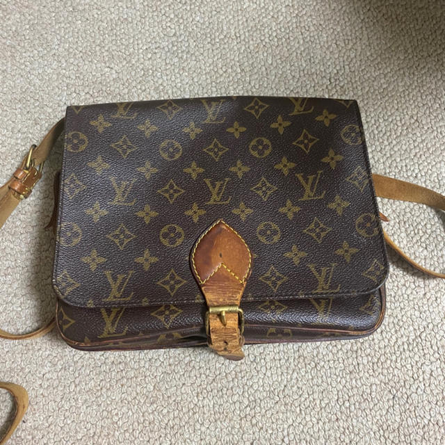 LOUIS VUITTON(ルイヴィトン)のlouis vitton ショルダーバッグ レディースのバッグ(ショルダーバッグ)の商品写真