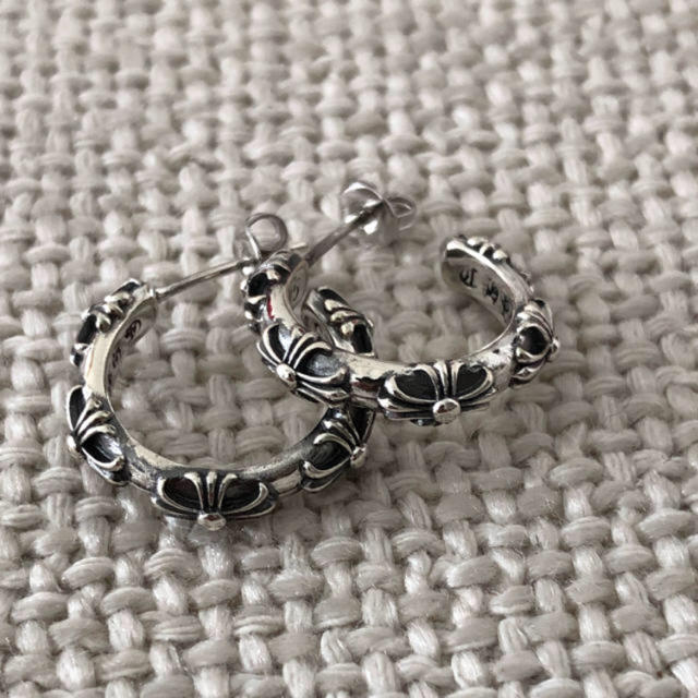 Chrome Hearts(クロムハーツ)のクロムハーツ クロス ドロップフープ ピアス 両耳 メンズのアクセサリー(ピアス(両耳用))の商品写真