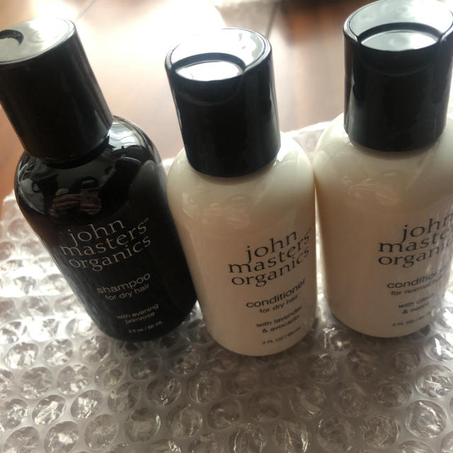 John Masters Organics(ジョンマスターオーガニック)のジョンマスターオーガニック　シャンプー　コンディショナー コスメ/美容のヘアケア/スタイリング(シャンプー/コンディショナーセット)の商品写真