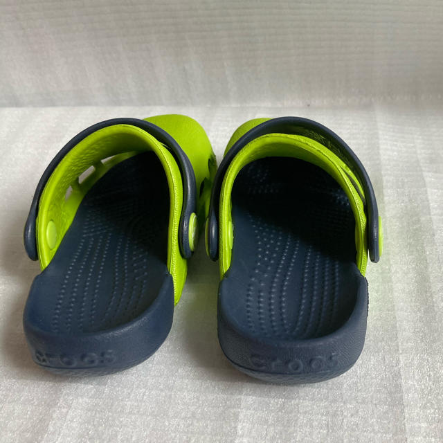 crocs(クロックス)のクロックス13センチ キッズ/ベビー/マタニティのベビー靴/シューズ(~14cm)(サンダル)の商品写真