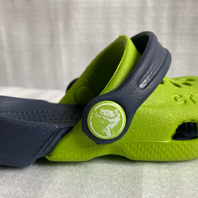 crocs(クロックス)のクロックス13センチ キッズ/ベビー/マタニティのベビー靴/シューズ(~14cm)(サンダル)の商品写真