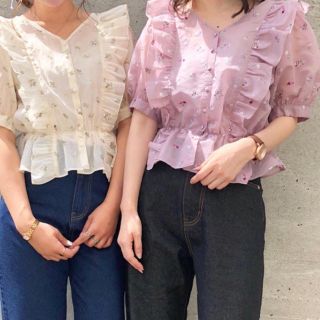 ワンアフターアナザーナイスクラップ(one after another NICE CLAUP)のNICE CLAUP 花刺繍シアーブラウス(シャツ/ブラウス(長袖/七分))