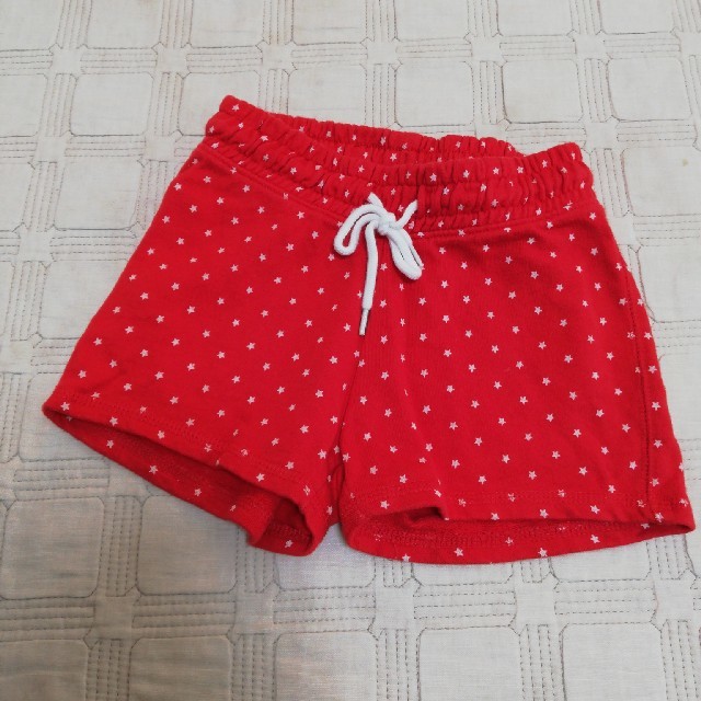 NEXT(ネクスト)のnext  赤　スター柄　ショートパンツ キッズ/ベビー/マタニティのキッズ服女の子用(90cm~)(パンツ/スパッツ)の商品写真