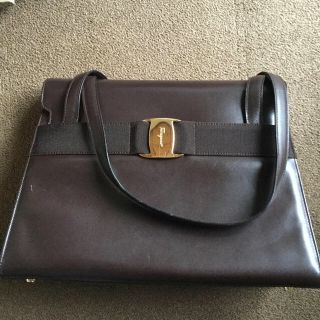 フェラガモ(Ferragamo)のフェラガモ　ハンドバッグ(ショルダーバッグ)