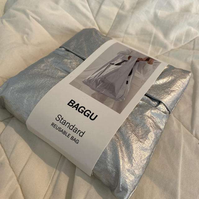 BEAMS(ビームス)のbaggu シルバー　 レディースのバッグ(エコバッグ)の商品写真