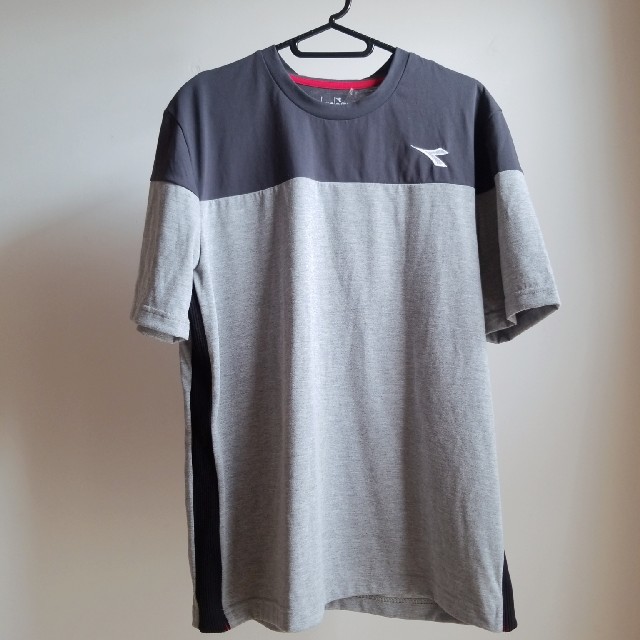 DIADORA(ディアドラ)のboasorte様 専用 ディアドラ Tシャツ グレー メンズ メンズのトップス(Tシャツ/カットソー(半袖/袖なし))の商品写真