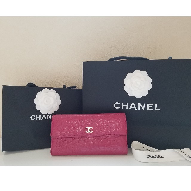 CHANELカメリア????長財布