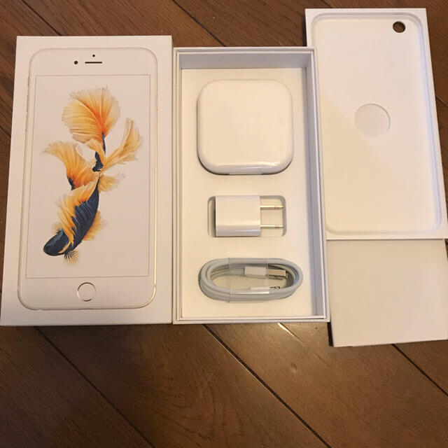 Apple - 新品 ️ iPhone6s PLUS 純正充電器セット 本体なしの付属品セットの通販 by salaam｜アップルならラクマ