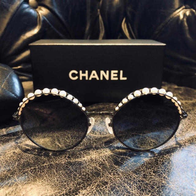 超美品】シャネルCHANELフェイクパールラウンドサングラス 円高還元