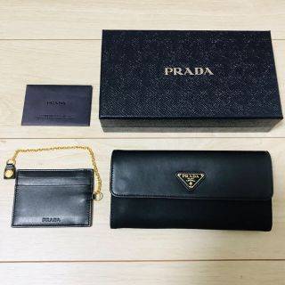 プラダ(PRADA)の★パスケース付き★PRADA 黒革　長財布(長財布)