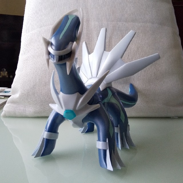 ポケモン(ポケモン)のポケモンフィギュア  DIALGA 大 エンタメ/ホビーのおもちゃ/ぬいぐるみ(キャラクターグッズ)の商品写真