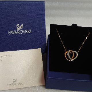 スワロフスキー(SWAROVSKI)のほぼ未使用⭐ SWAROVSKI ダブル❤️ハート  ネックレス(ネックレス)