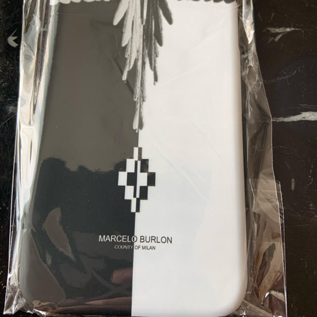 MARCELO BURLON(マルセロブロン)のマルセロバーロン　iphoneケース　11pro,X,XS対応 スマホ/家電/カメラのスマホアクセサリー(iPhoneケース)の商品写真