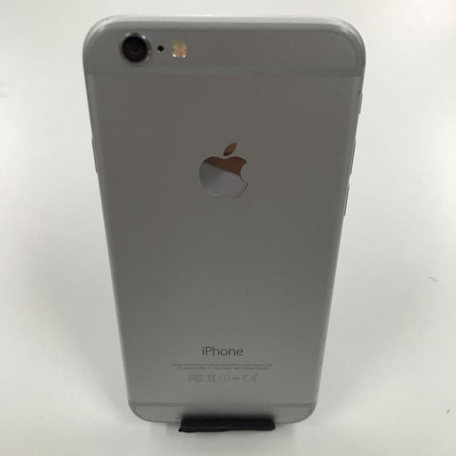 iPhone 6 16GB シルバー docomo 送料無料 ジャンク スマホ/家電/カメラのスマートフォン/携帯電話(スマートフォン本体)の商品写真