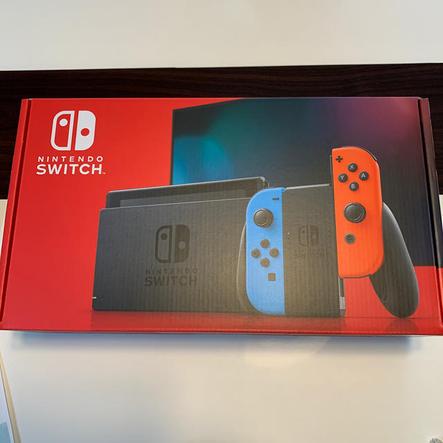 新型　Nintendo Switch 本体　スイッチ　ネオンブルー　ネオンレッド