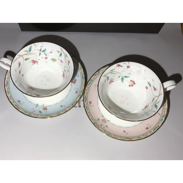 Noritake(ノリタケ)のNoritake 花更紗　ティー・コーヒー碗皿ペア色変り インテリア/住まい/日用品のキッチン/食器(グラス/カップ)の商品写真