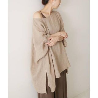 プラージュ(Plage)のPlage Poncho ブラウス　ベージュ　新品タグ付き(シャツ/ブラウス(長袖/七分))