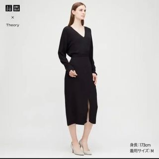 ユニクロ(UNIQLO)のUNIQLO × theory コラボ ワンピース(ひざ丈ワンピース)