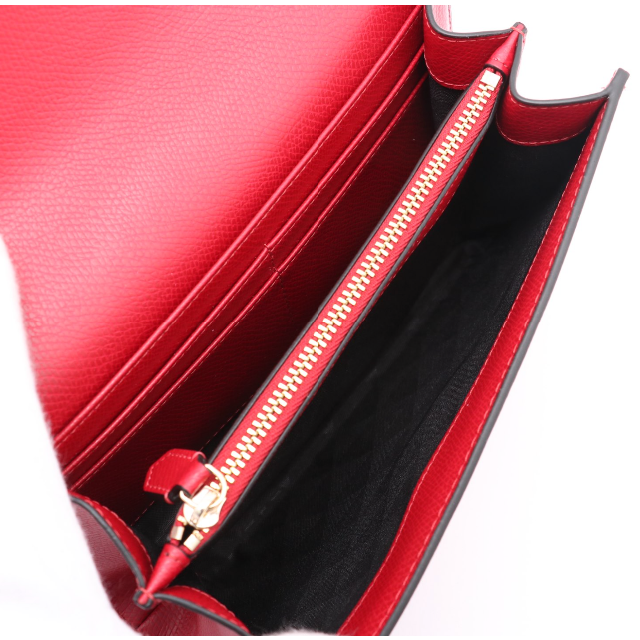 Emporio Armani(エンポリオアルマーニ)のアルマーニ革財布　レザーチェーン レディースのバッグ(クラッチバッグ)の商品写真