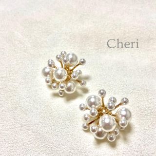 スローブイエナ(SLOBE IENA)の立体パールピアス(ピアス)