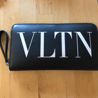 ヴァレンティノ(VALENTINO)のバレンチノ　VLTN 財布(長財布)