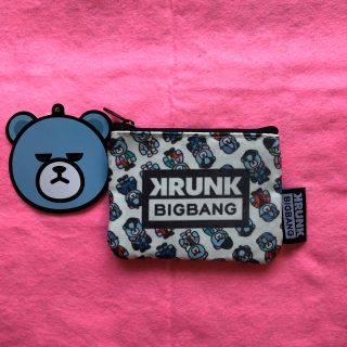 ビッグバン(BIGBANG)のKRUNK×BIGBANG  公式フラットポーチ【ホワイト  S】(K-POP/アジア)