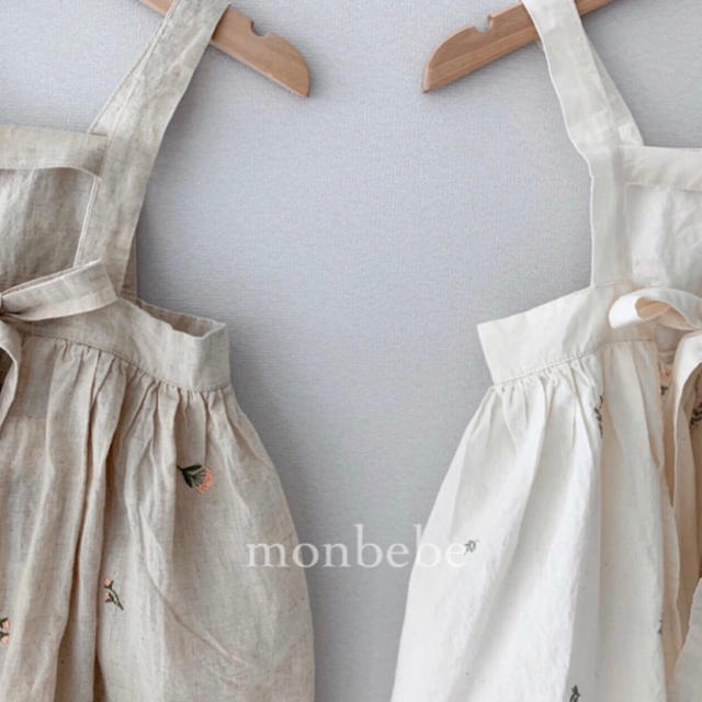 monbebe エプロンワンピース cream S size 韓国子供服の通販 by pomul ...