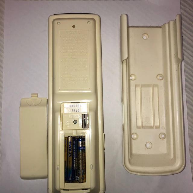 日立(ヒタチ)のHITACHI エアコン　リモコン スマホ/家電/カメラの冷暖房/空調(エアコン)の商品写真