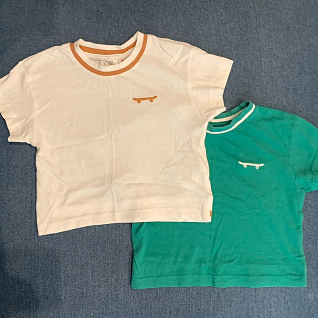 ZARA KIDS(ザラキッズ)の【とっきー様専用】Ｔシャツ＊スタイのセット キッズ/ベビー/マタニティのベビー服(~85cm)(Ｔシャツ)の商品写真