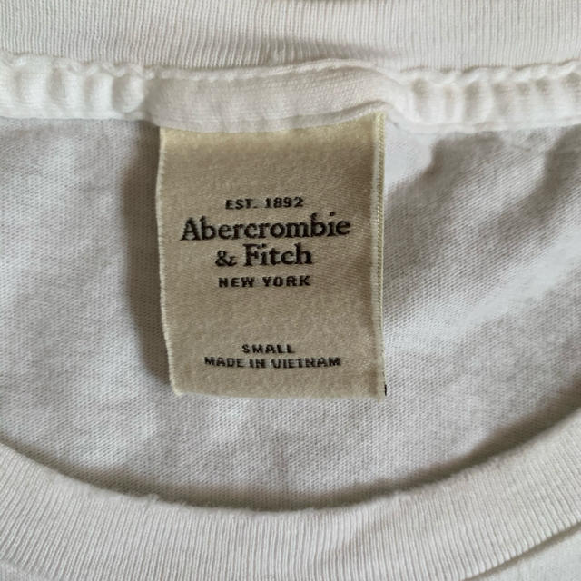 Abercrombie&Fitch(アバクロンビーアンドフィッチ)のアバクロTシャツ レディースのトップス(Tシャツ(半袖/袖なし))の商品写真