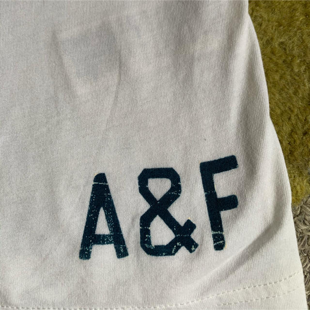 Abercrombie&Fitch(アバクロンビーアンドフィッチ)のアバクロTシャツ レディースのトップス(Tシャツ(半袖/袖なし))の商品写真