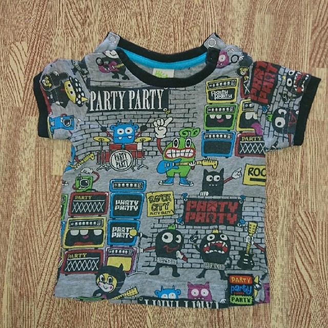 PARTYPARTY(パーティーパーティー)のパーティーパーティー Tシャツ キッズ/ベビー/マタニティのベビー服(~85cm)(Ｔシャツ)の商品写真