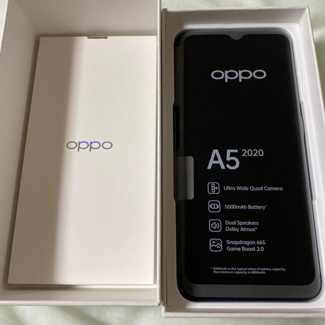 Rakuten(ラクテン)のrakuten oppo a5 2020 グリーン　64GB  SIMフリー スマホ/家電/カメラのスマートフォン/携帯電話(スマートフォン本体)の商品写真