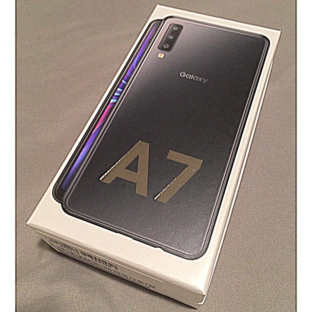 Galaxy(ギャラクシー)のGalaxy A7 64GB ブラック simフリー androidスマホ スマホ/家電/カメラのスマートフォン/携帯電話(スマートフォン本体)の商品写真