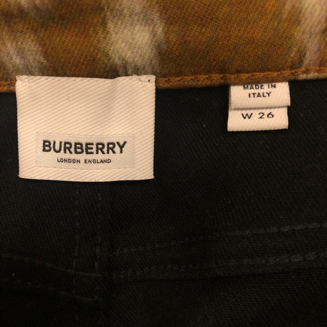 BURBERRY(バーバリー)のバーバリー　ロンドン　ラインパンツ　W26 レディース レディースのパンツ(デニム/ジーンズ)の商品写真