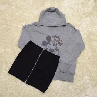 エイチアンドエム(H&M)のパーカーとスカートセット(セット/コーデ)