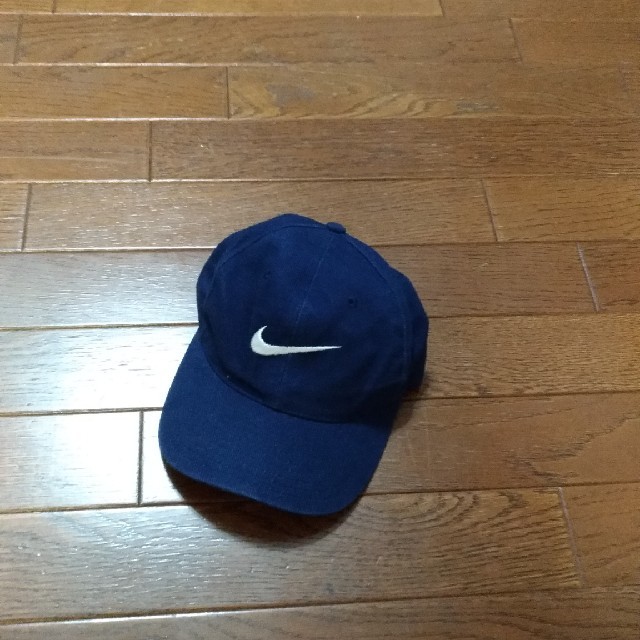 NIKE(ナイキ)のナイキ帽子 キッズ/ベビー/マタニティのこども用ファッション小物(帽子)の商品写真