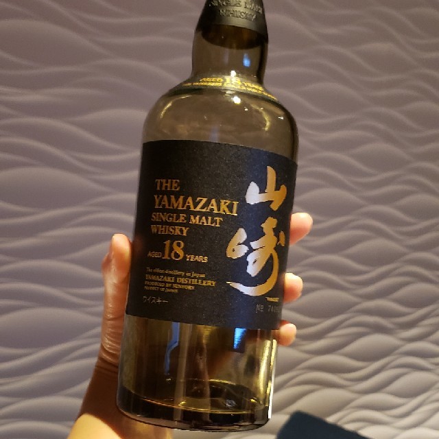 山崎18年　空ビンボトル 食品/飲料/酒の酒(ウイスキー)の商品写真