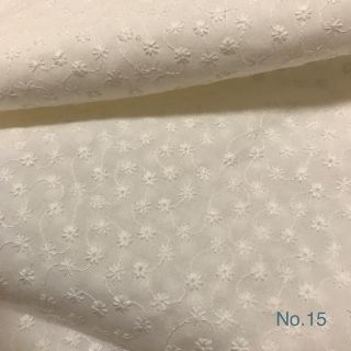 コットンレース刺繍生地　No.15かすみ草　オフホワイト(生地/糸)