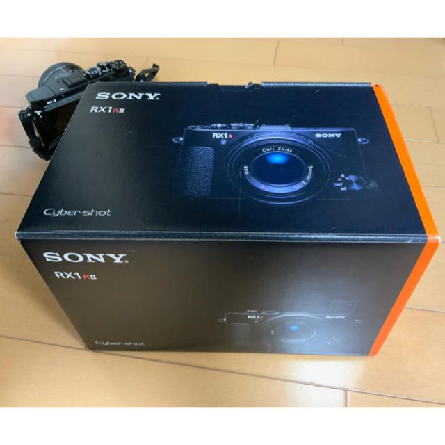 SONY(ソニー)のSONY RX1RM2 スマホ/家電/カメラのカメラ(ミラーレス一眼)の商品写真