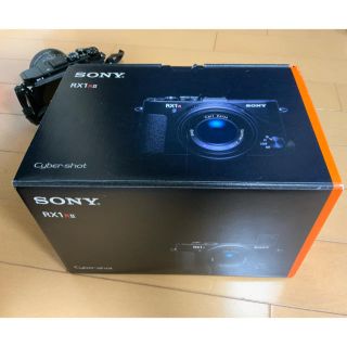 ソニー(SONY)のSONY RX1RM2(ミラーレス一眼)