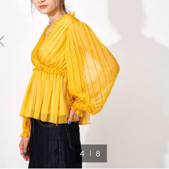 moussy(マウジー)のmoussy CHIFFON GATHER BLOUSE レディースのトップス(シャツ/ブラウス(長袖/七分))の商品写真